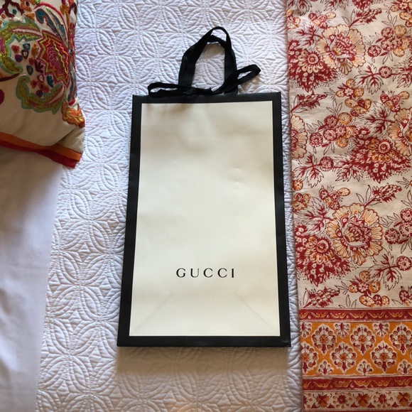 Gucci Handbags - Gucci Shopping Bag